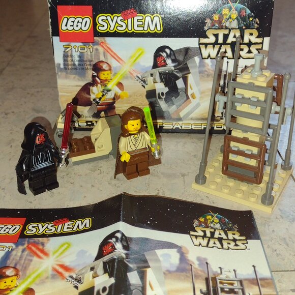 Like New Lego Star Wars Lightsaber Duel, Retired, w original box & instructions - Picture 1 of 10